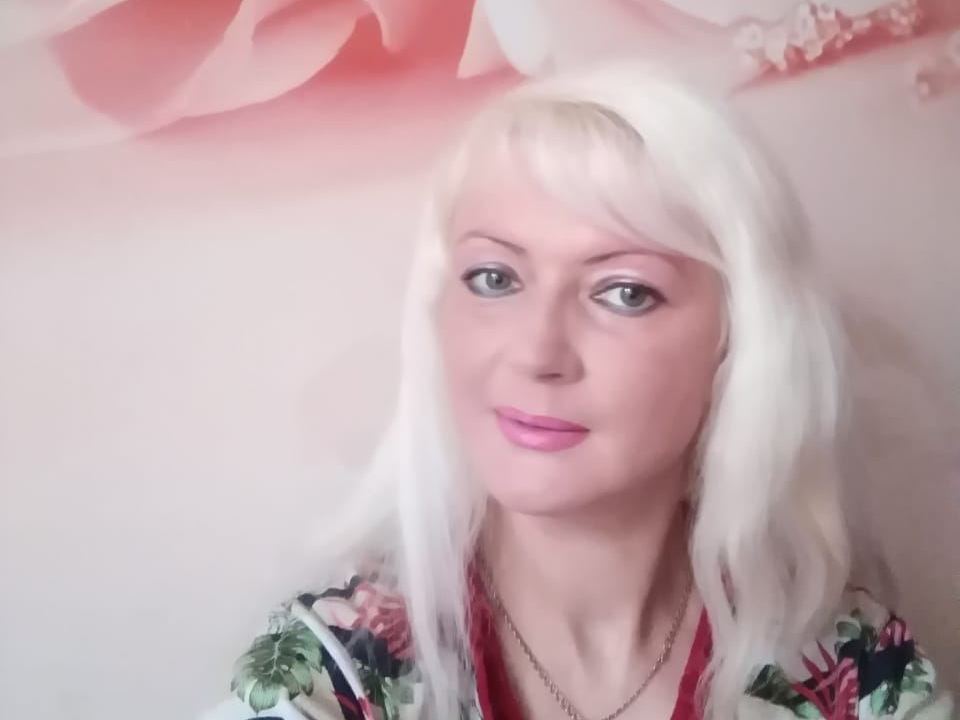 Profilbilde av ilya_blond webkamera modell