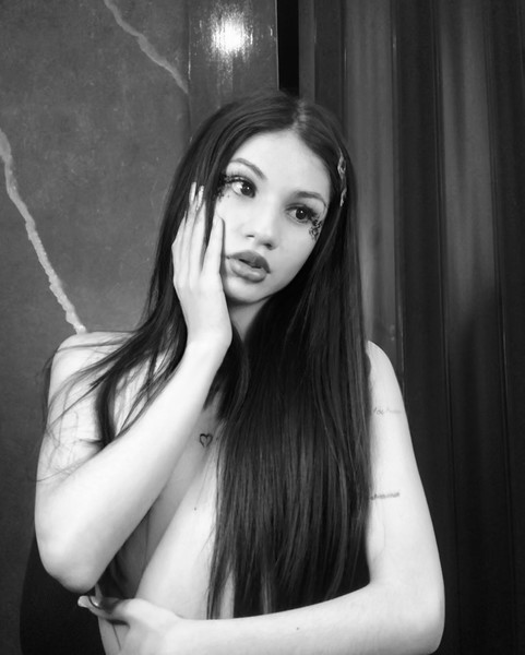 Artiest matilda_newman Foto 1