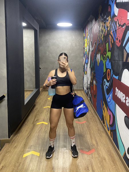 Intérprete EllaCox Foto 2