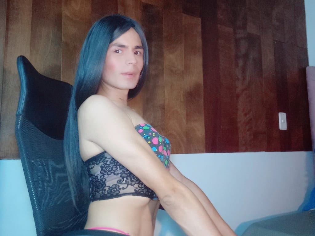 Foto de perfil de modelo de webcam de TRANS_SOFIA 