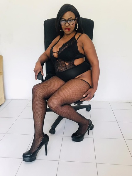 Performer NAWGHTYnMATUE47 Photo 1
