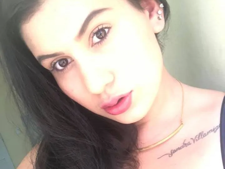 lina_messy cam model profile picture