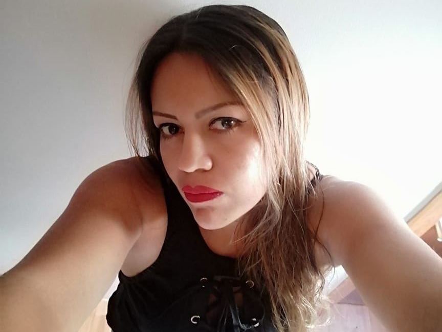 Tara_Robinson Profilbild des Cam-Modells 