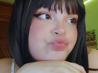 Image de profil du modèle de webcam Kiralove18