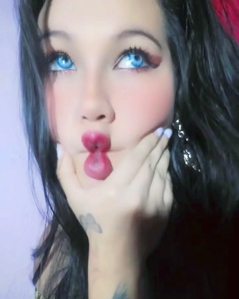 Interprete ninakisslove Foto 7