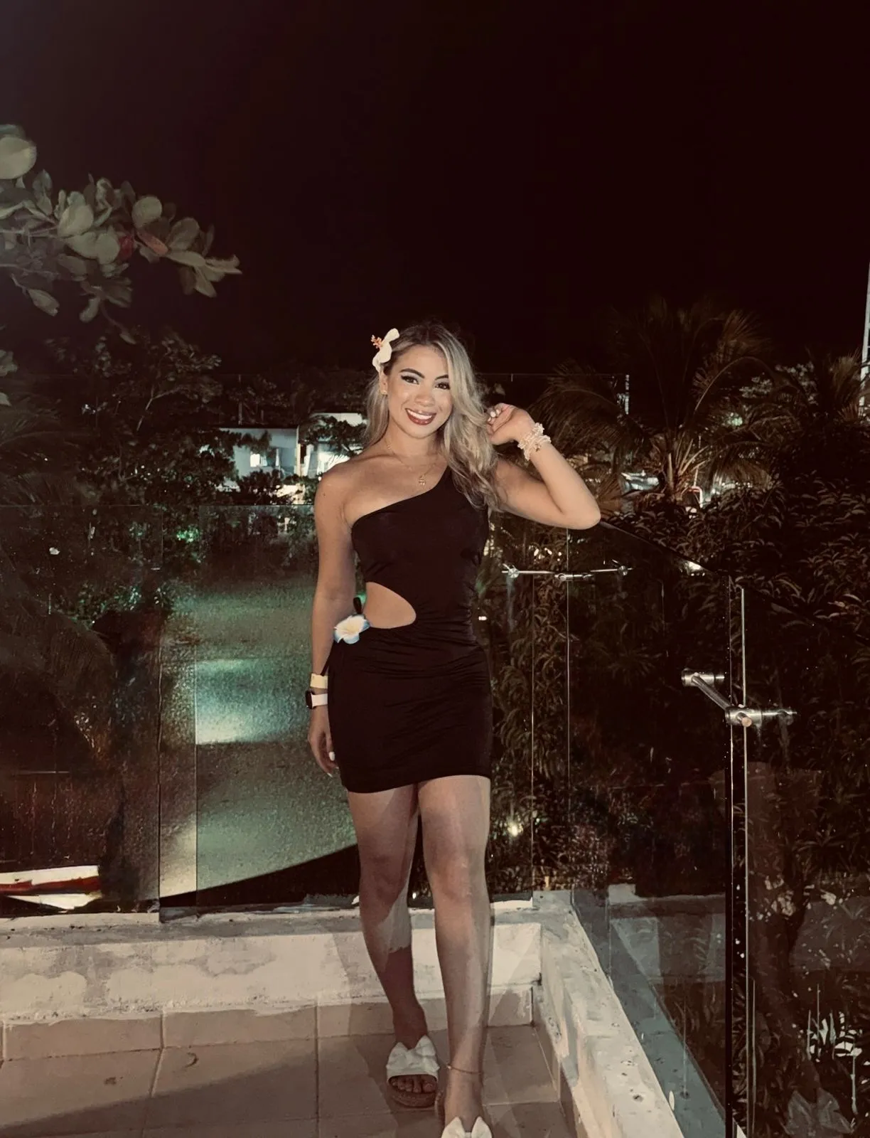 Artist emily_helen Foto 1