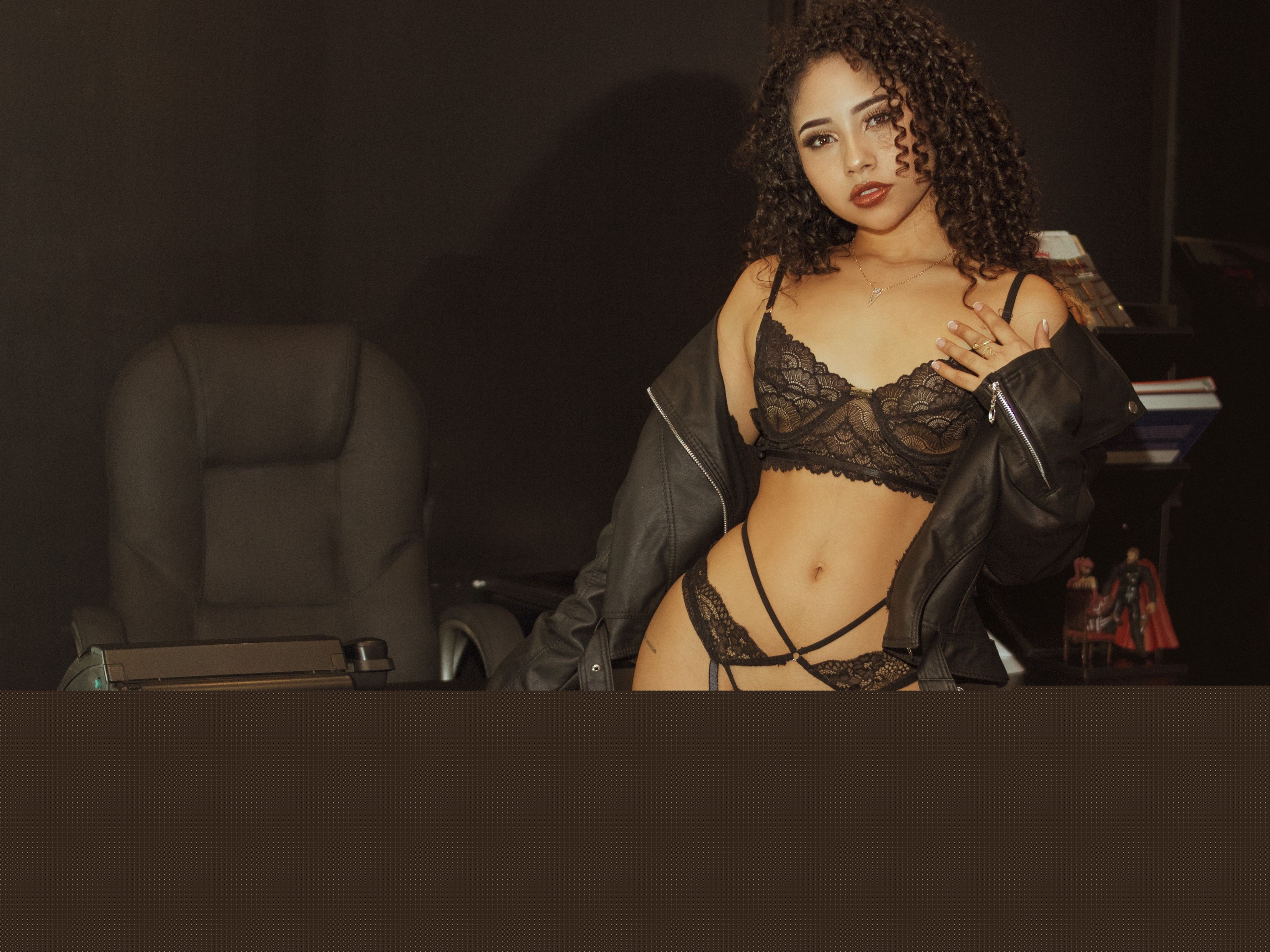 Imagen de perfil de modelo de cámara web de JuliAristizabal