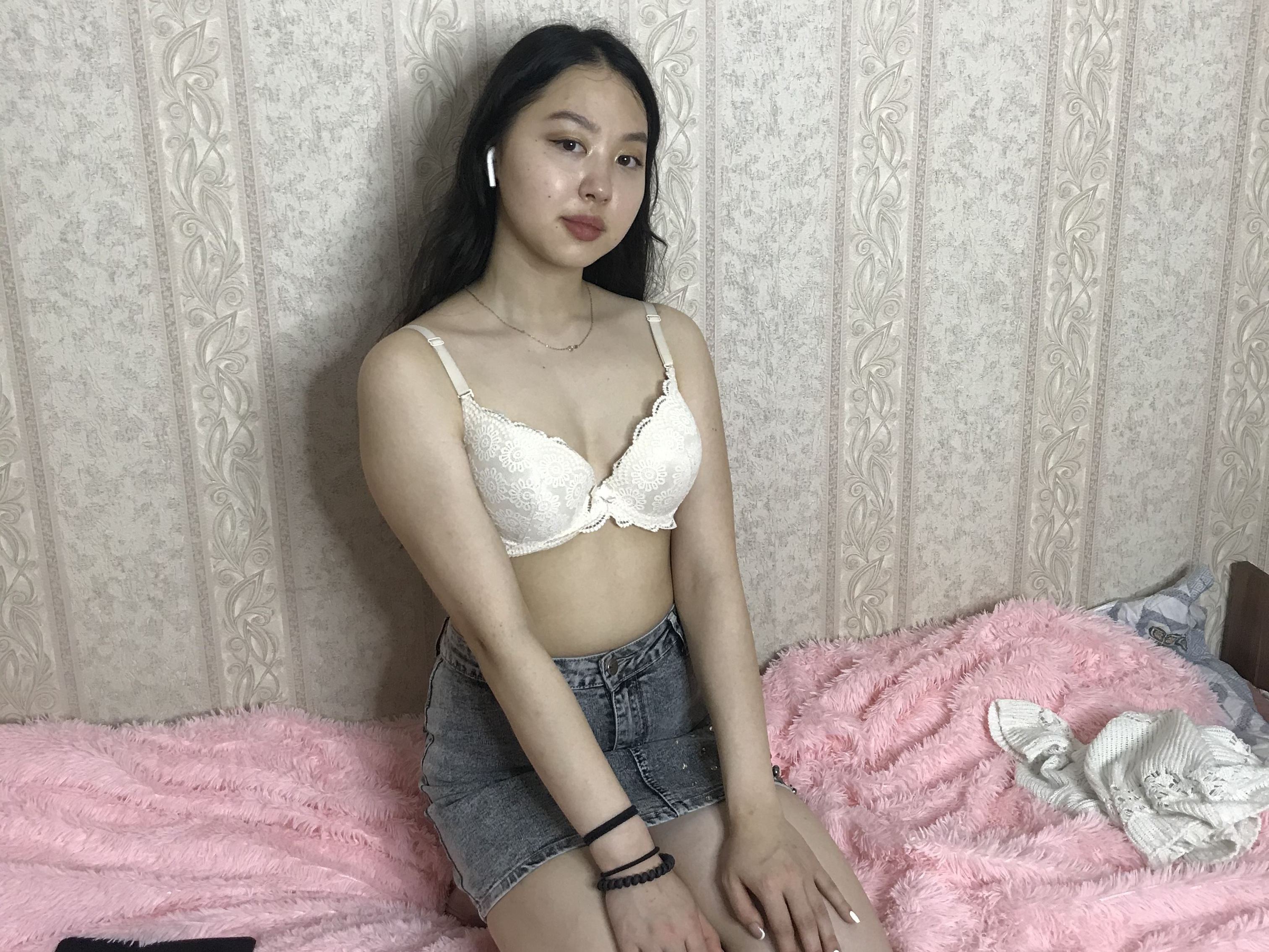 PrincessofMoon cam model profile picture 