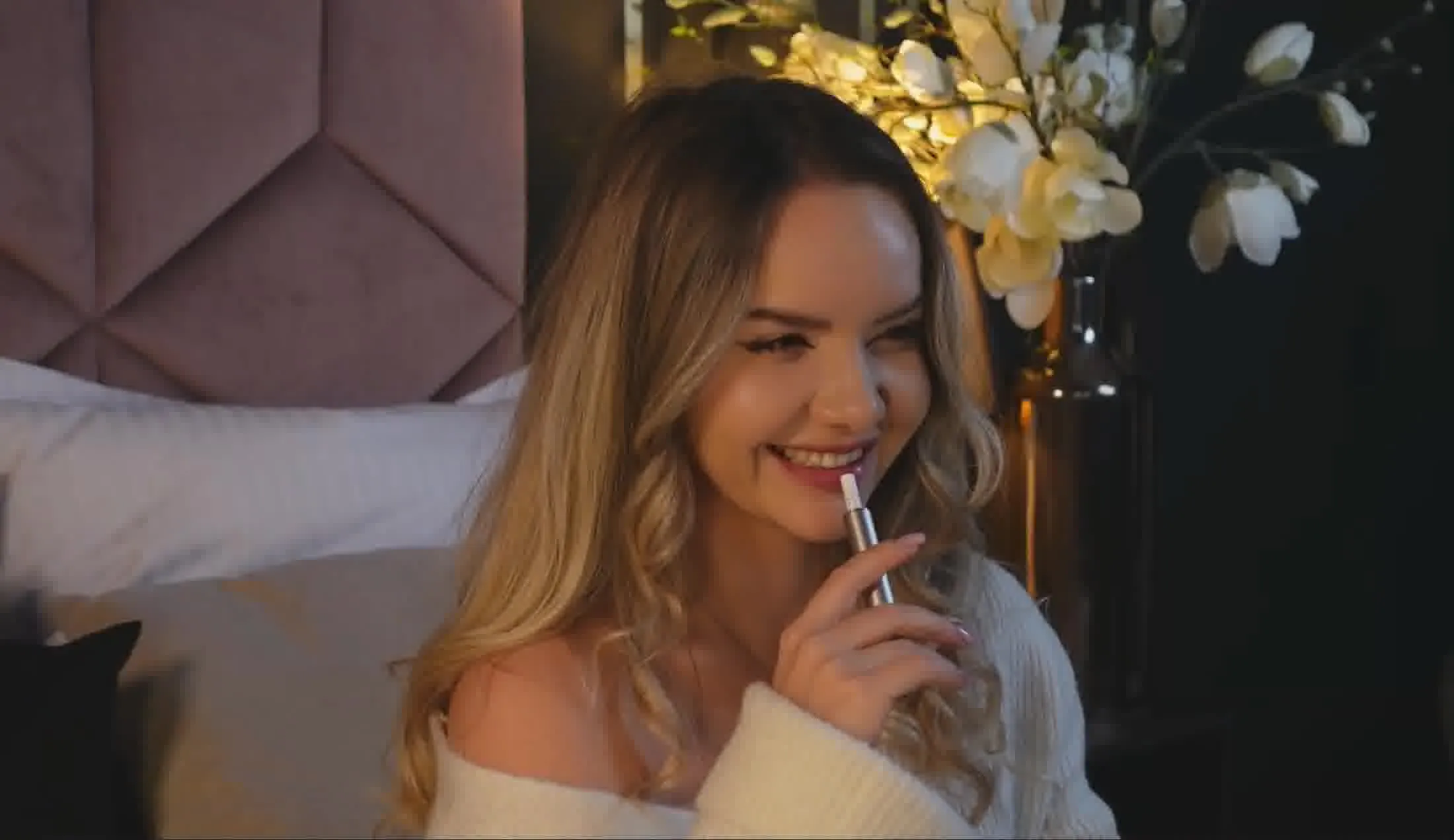 Interprete KatJolies Video 2