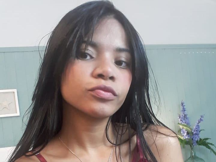 Foto de perfil de modelo de webcam de paulineconte 