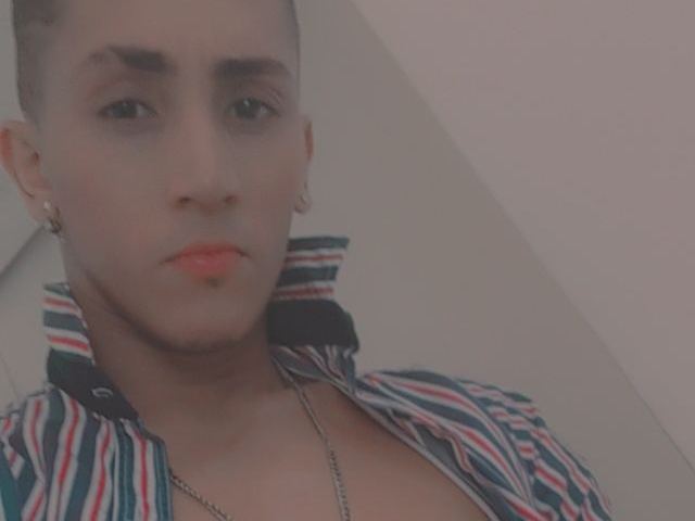 Foto de perfil de modelo de webcam de andrestrong 