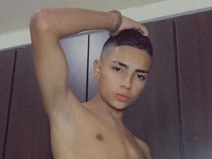 latinboy101 profielfoto van cam model 