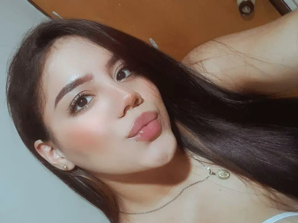 MadyTaylor immagine del profilo del modello di cam