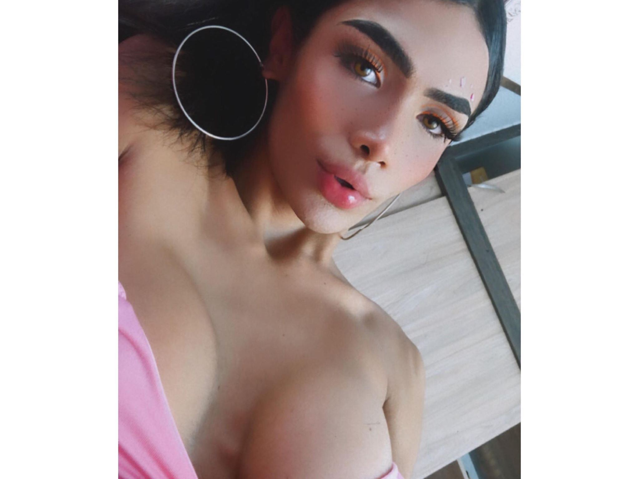 Foto de perfil de modelo de webcam de AlejaCartagena 