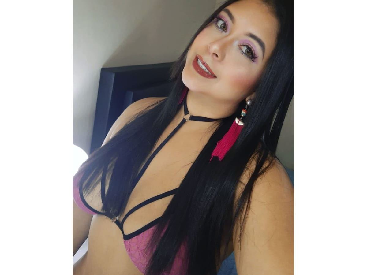 Image de profil du modèle de webcam cami_ortiz