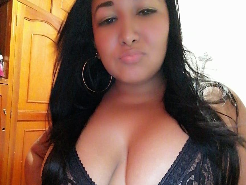 Imagen de perfil de modelo de cámara web de pretty_karla