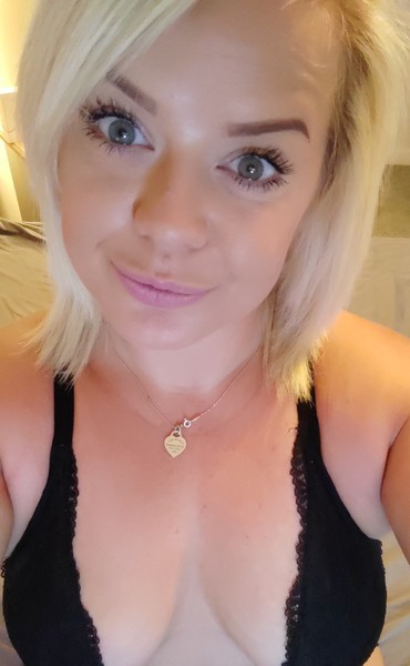 Performer British_Blonde_Bella Photo 7