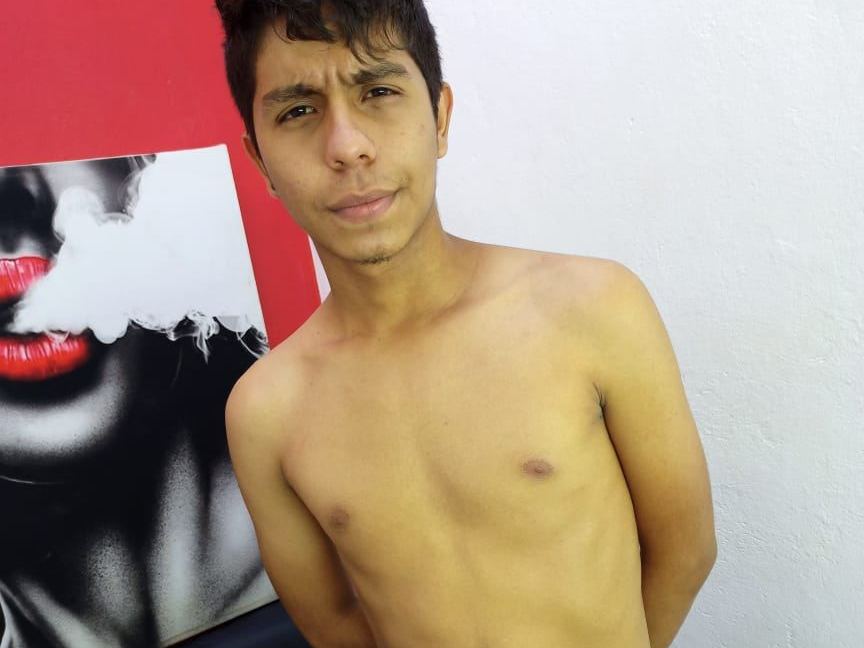 Imagen de perfil de modelo de cámara web de hornymatteo