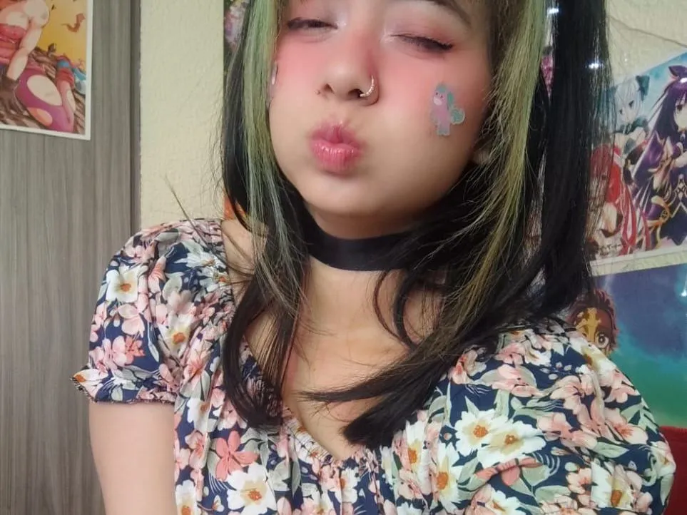 SarahCooper cam model profile picture