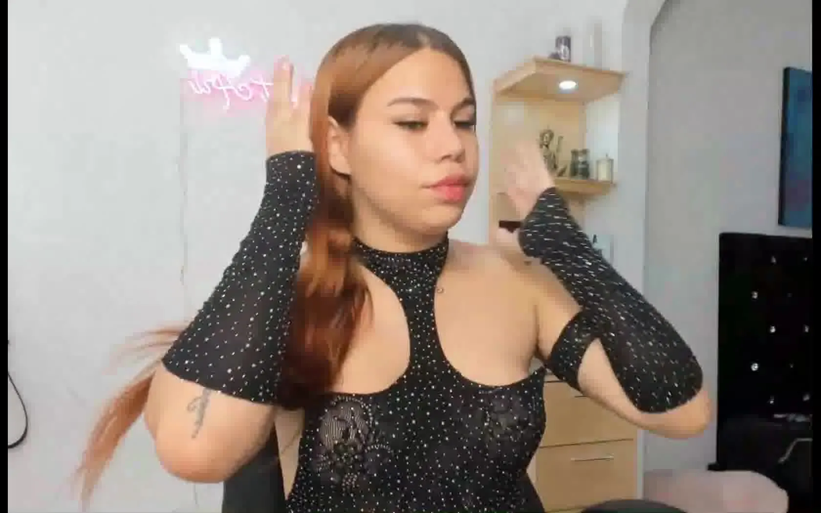 Interprete AriLatinBeauty Video 1