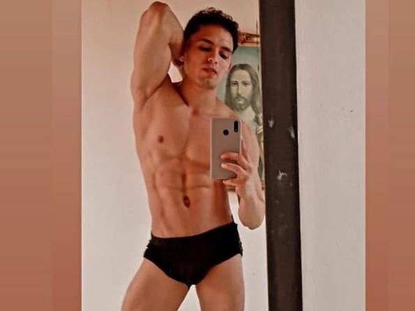 brusscoonor profielfoto van cam model