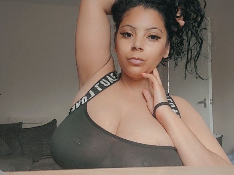 Foto de perfil de modelo de webcam de British_Busty_Sienna