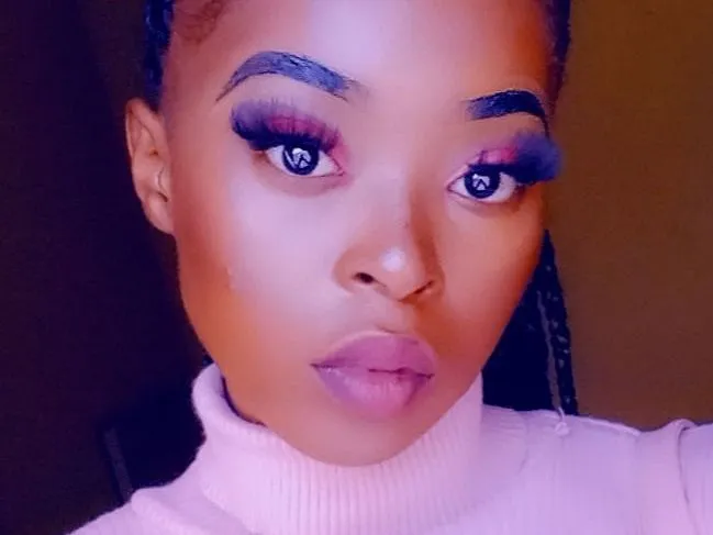 Xxxhairypussy cam model profile picture