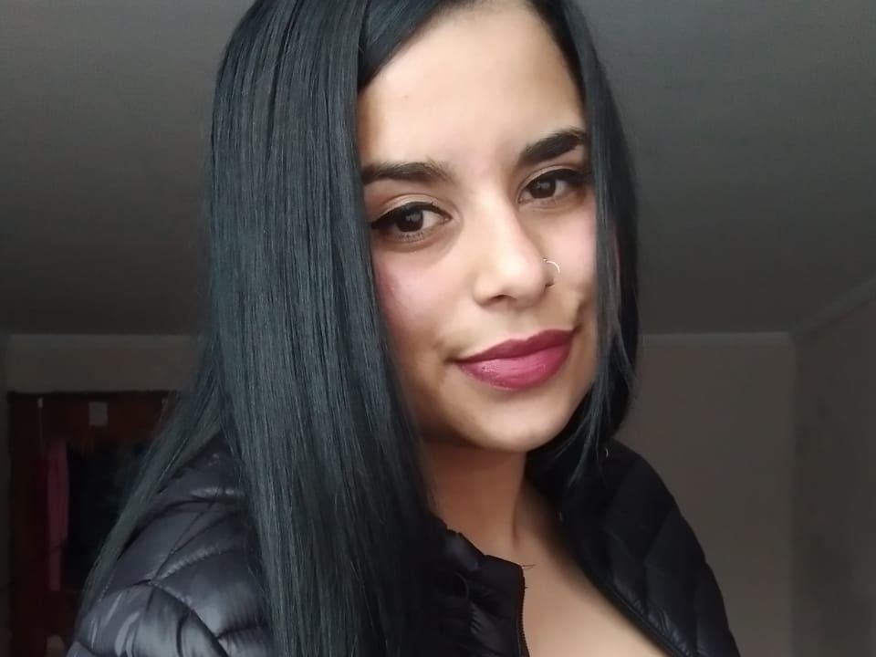 EVELINSAENZ20 profielfoto van cam model 