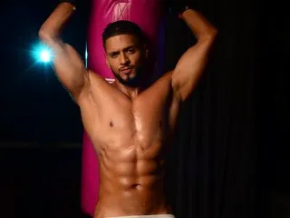 Imagen de perfil de modelo de cámara web de RiogaMaster