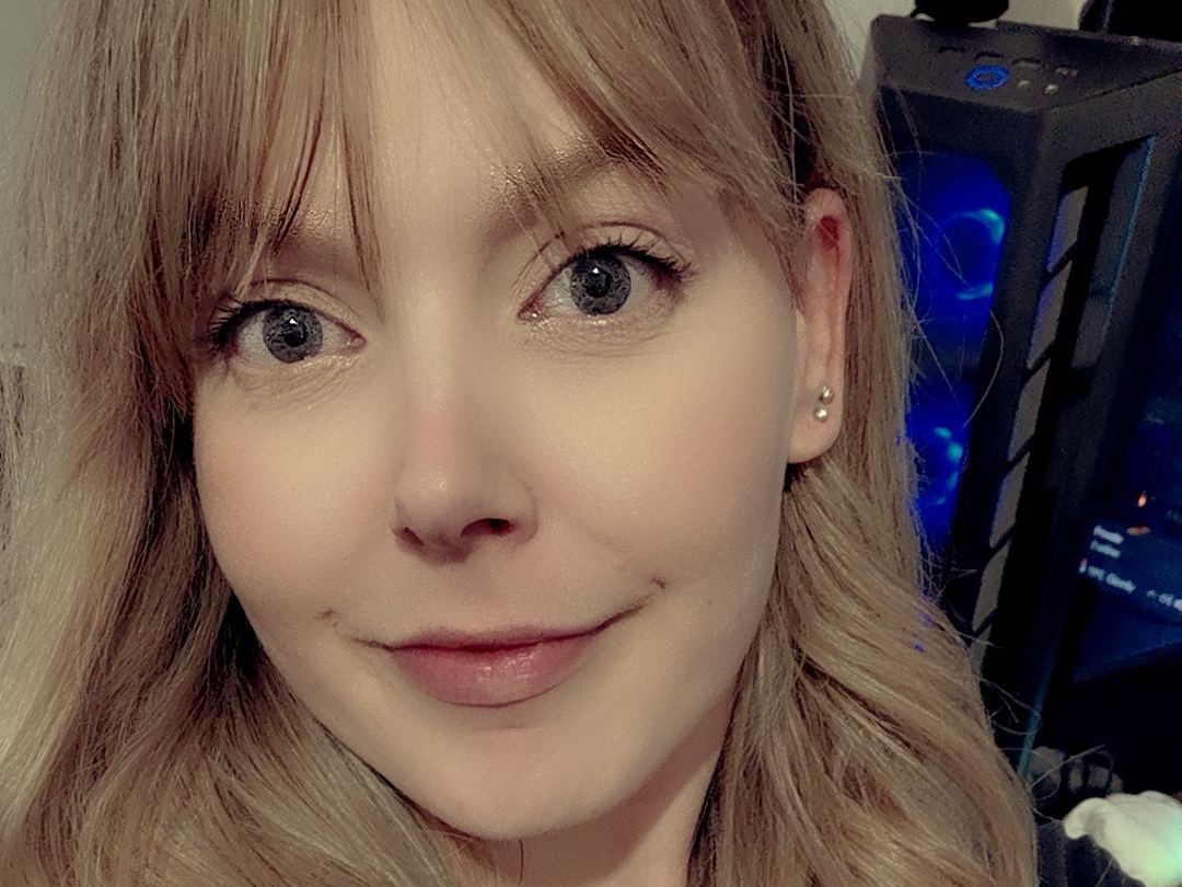 NekoKhloe profilbild på webbkameramodell