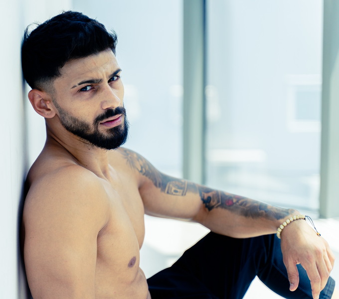 Performer FrankDecker Photo 6