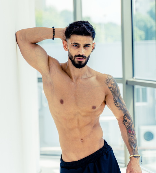 Performer FrankDecker Photo 10