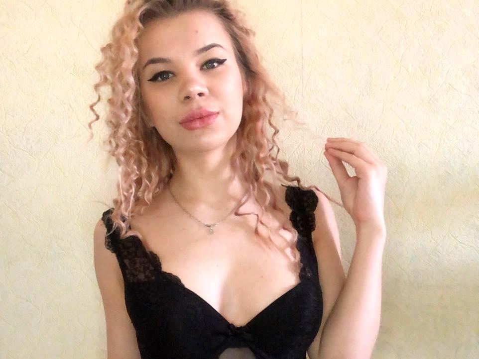 EVAxKISS immagine del profilo del modello di cam