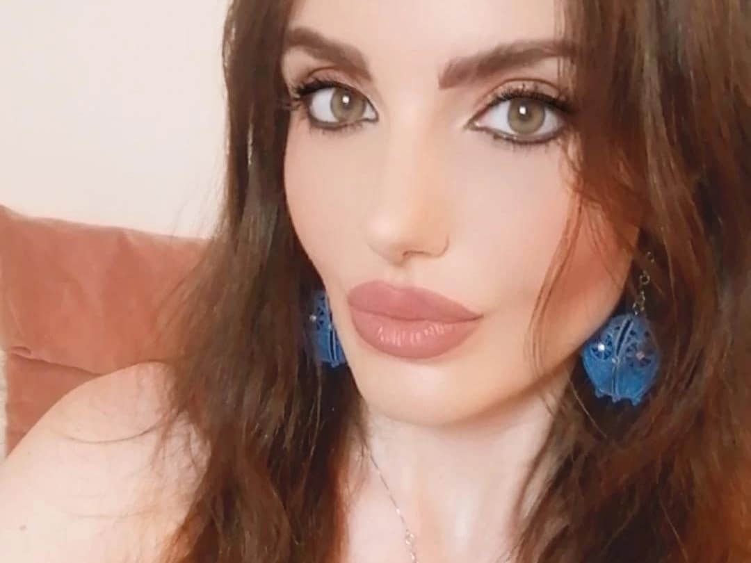 Imagen de perfil de modelo de cámara web de xCLAUDDIA