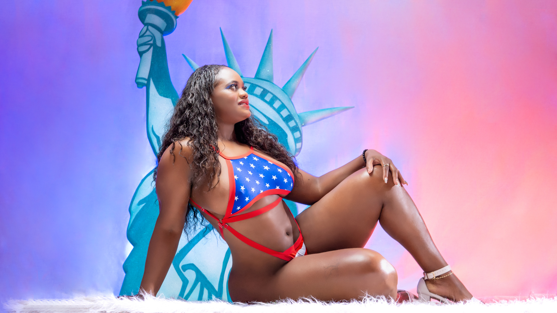 Performer LauraSaenzz Photo 10