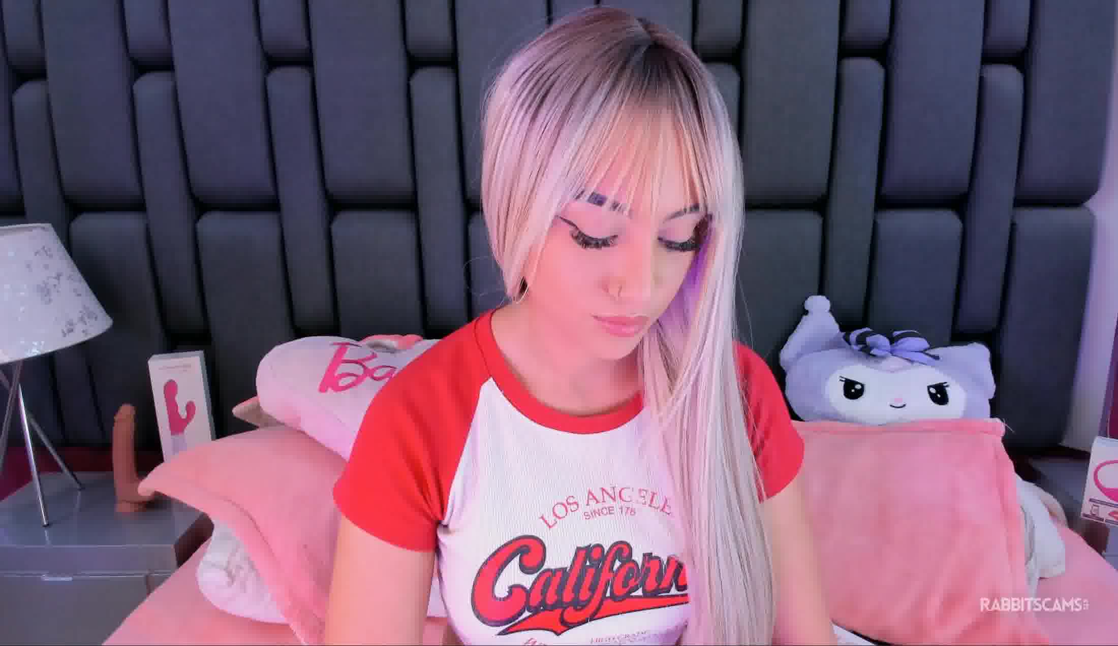 Artiest MadissonRey Video 2