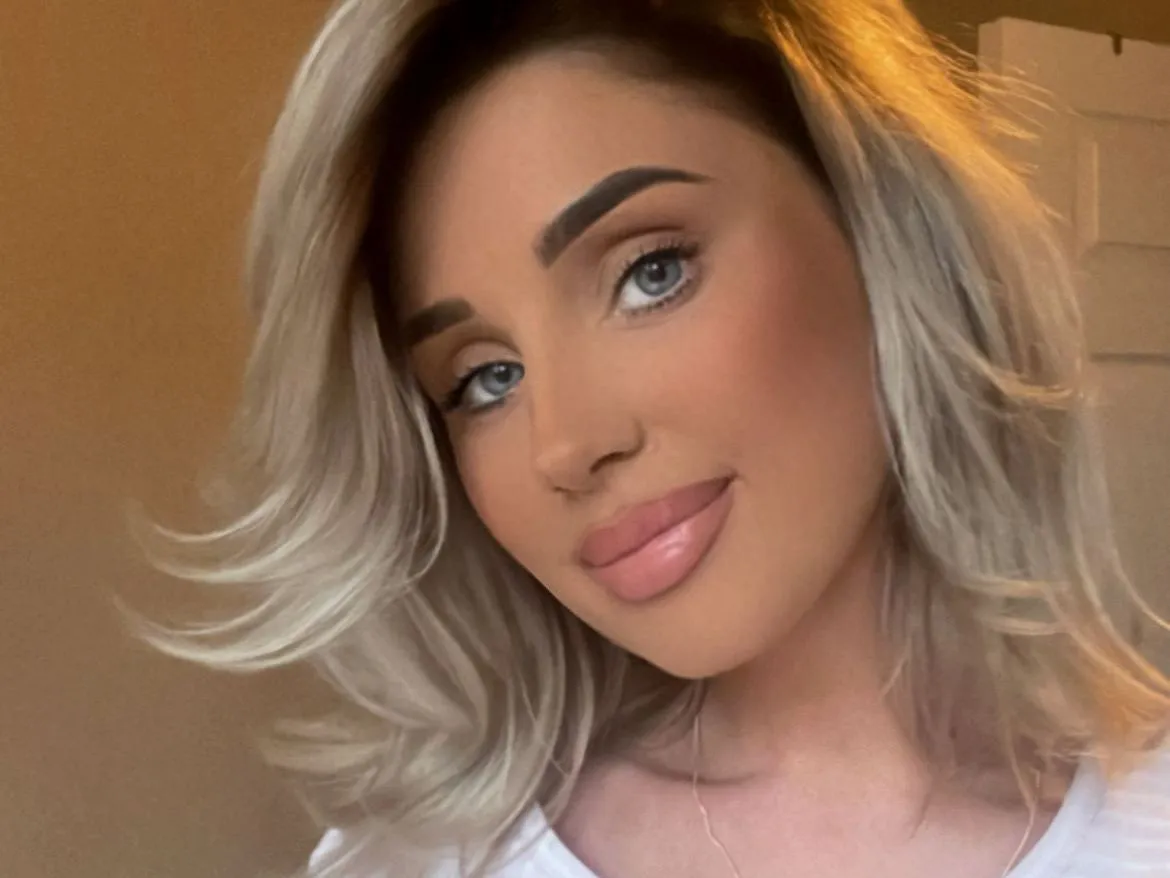 BlondeTeenMaddie profielfoto van cam model
