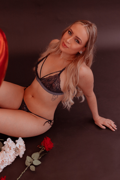 Performer HannaBeck Photo 7