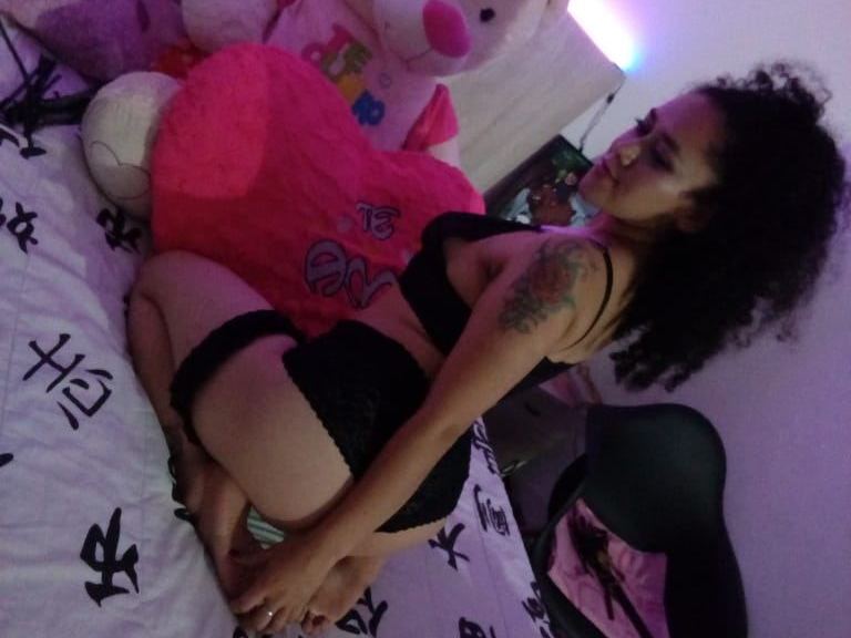 SophiaBouvari cam model profile picture