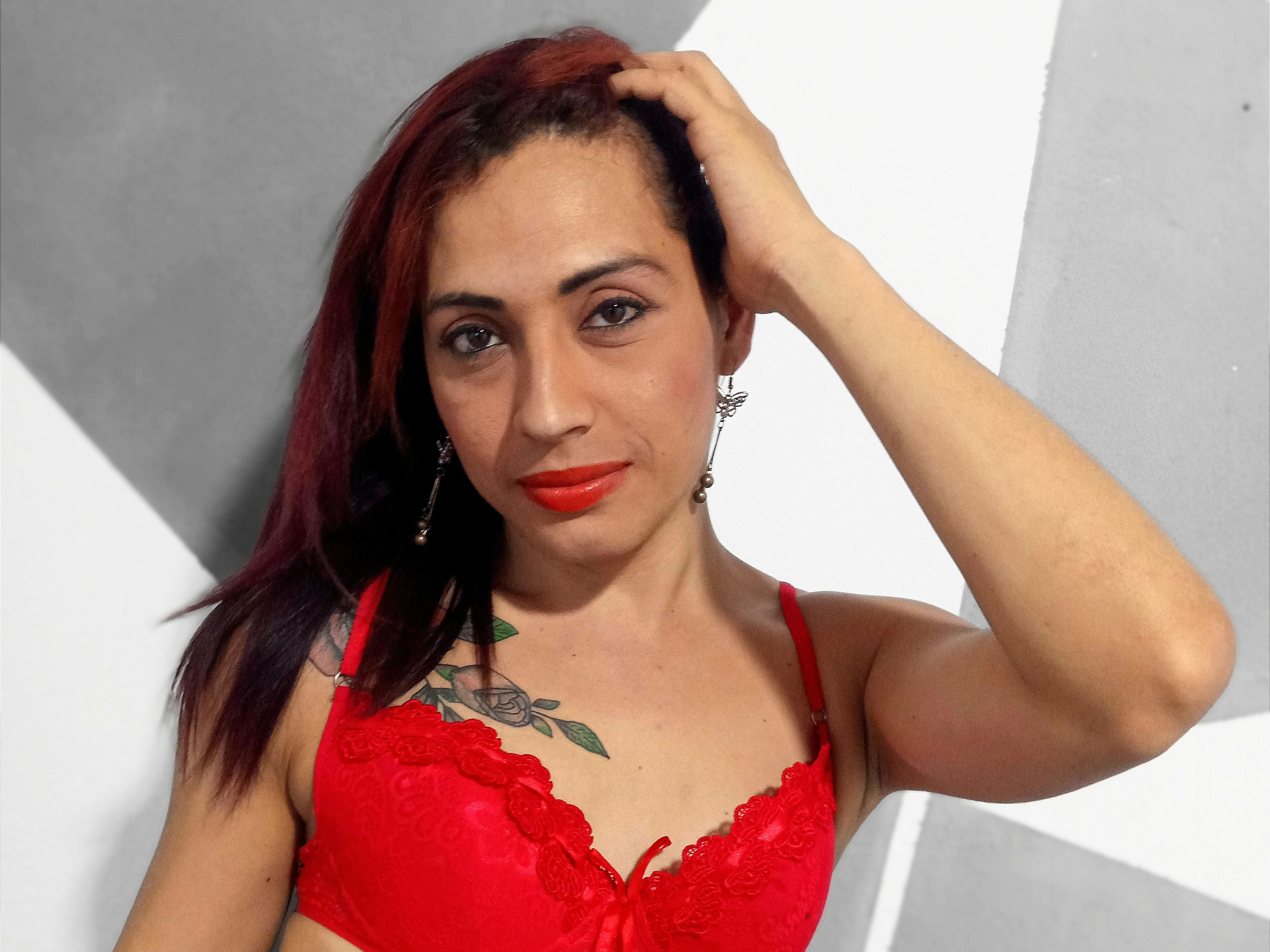 alisasilveer profielfoto van cam model 