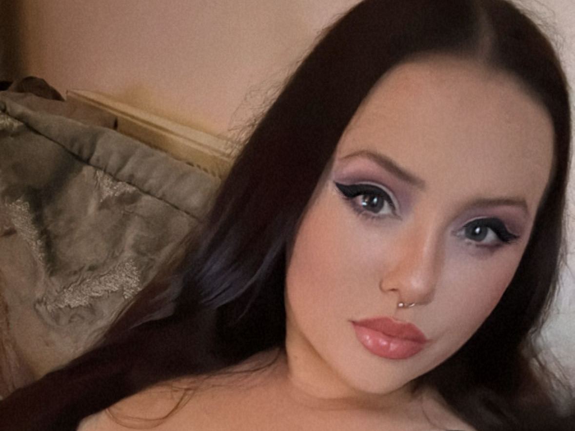 Foto de perfil de modelo de webcam de CurvyBrunetteBeauty