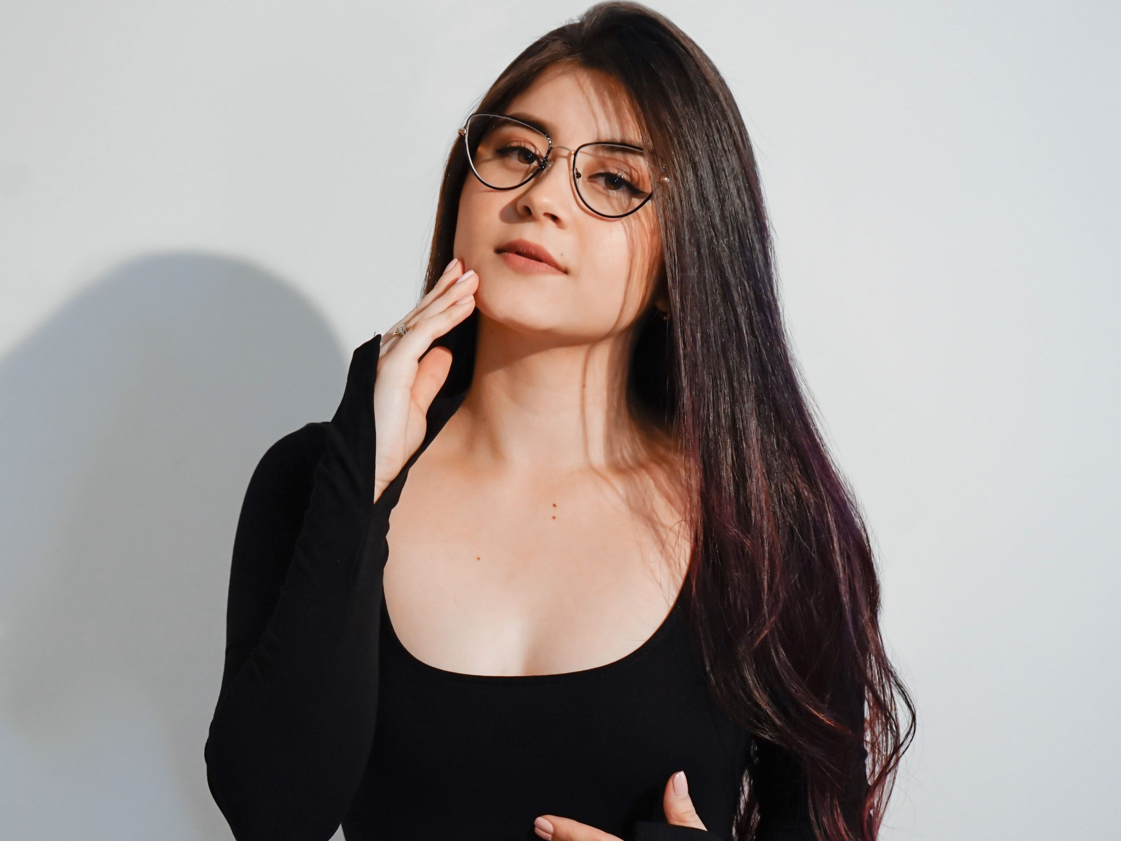 zurymolina immagine del profilo del modello di cam