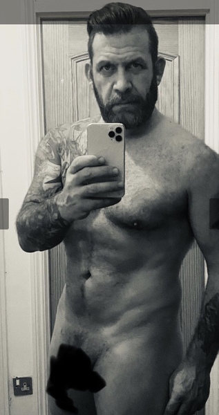 Intérprete ShyGrower Foto 3