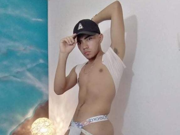 Foto de perfil de modelo de webcam de SETLASHOT 