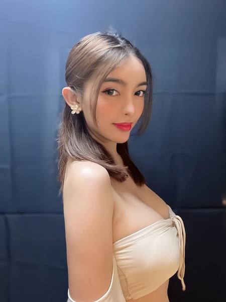 Darsteller AngelLoveChua Foto 1