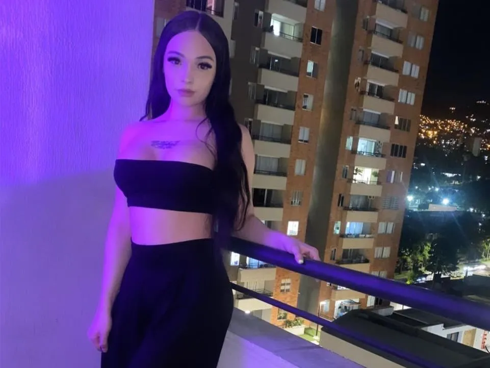 Imagen de perfil de modelo de cámara web de bella_rossee