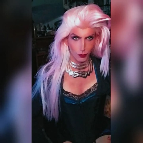 Interprète TierneyLoren Photo 12