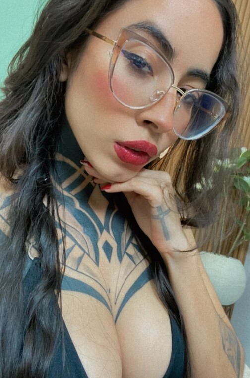 Performer NicoleBlum Photo 1