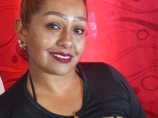 DirtyAndWiild33Xx profilbild på webbkameramodell