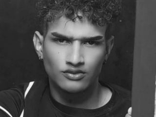 Imagen de perfil de modelo de cámara web de Zackfenty